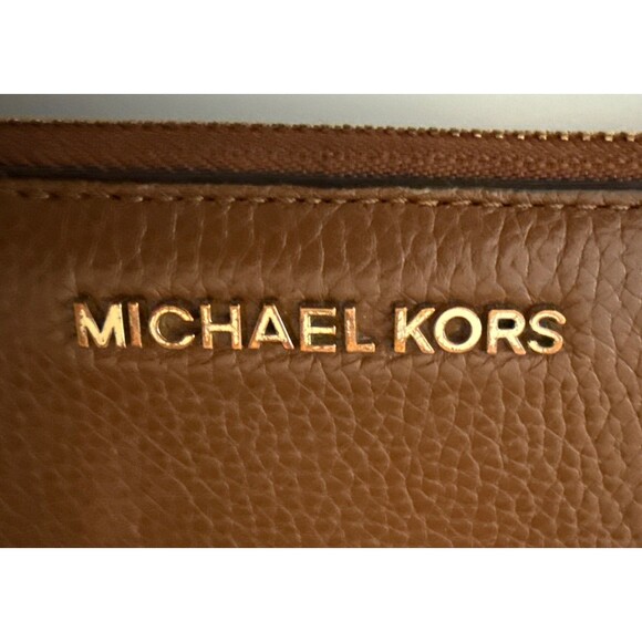 Michael Kors Large Zip Around Wristlet Continental Wallet Brown Pebble Leather - Picture 2 of 9